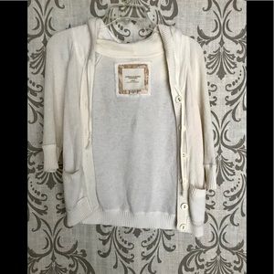 American Eagle womens medium sweater over shirt